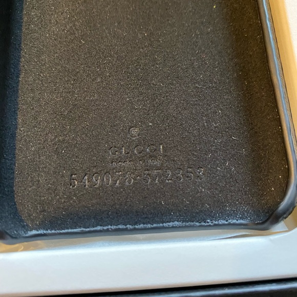 Gucci iPhone 8 / iPhone SE 2nd Gen Phone case - Picture 2 of 5